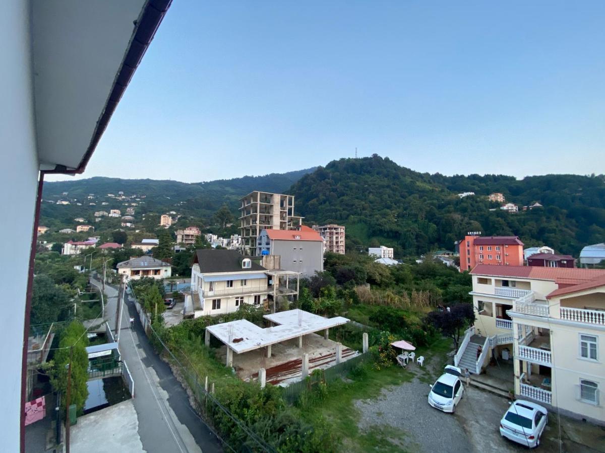 Beliy Dom Hotel Kvariati Exterior photo